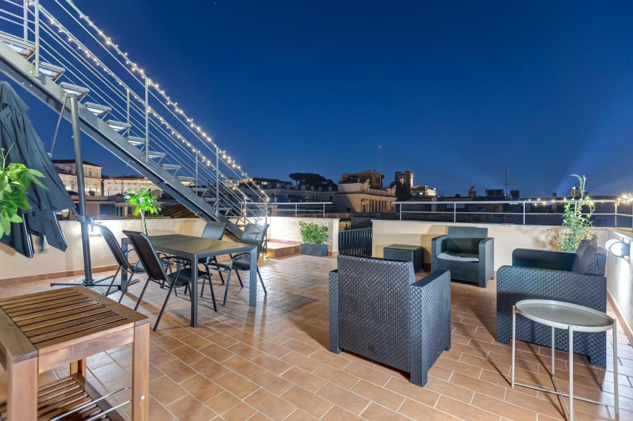 ホテル Vivilo Roma Trevi - Luxury Experience - Private Jacuzzi On Terrace - Insane View エクステリア 写真
