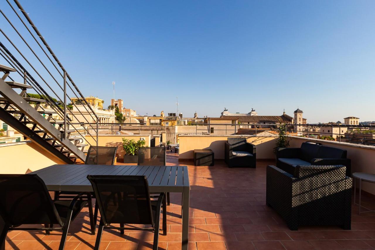 ホテル Vivilo Roma Trevi - Luxury Experience - Private Jacuzzi On Terrace - Insane View エクステリア 写真