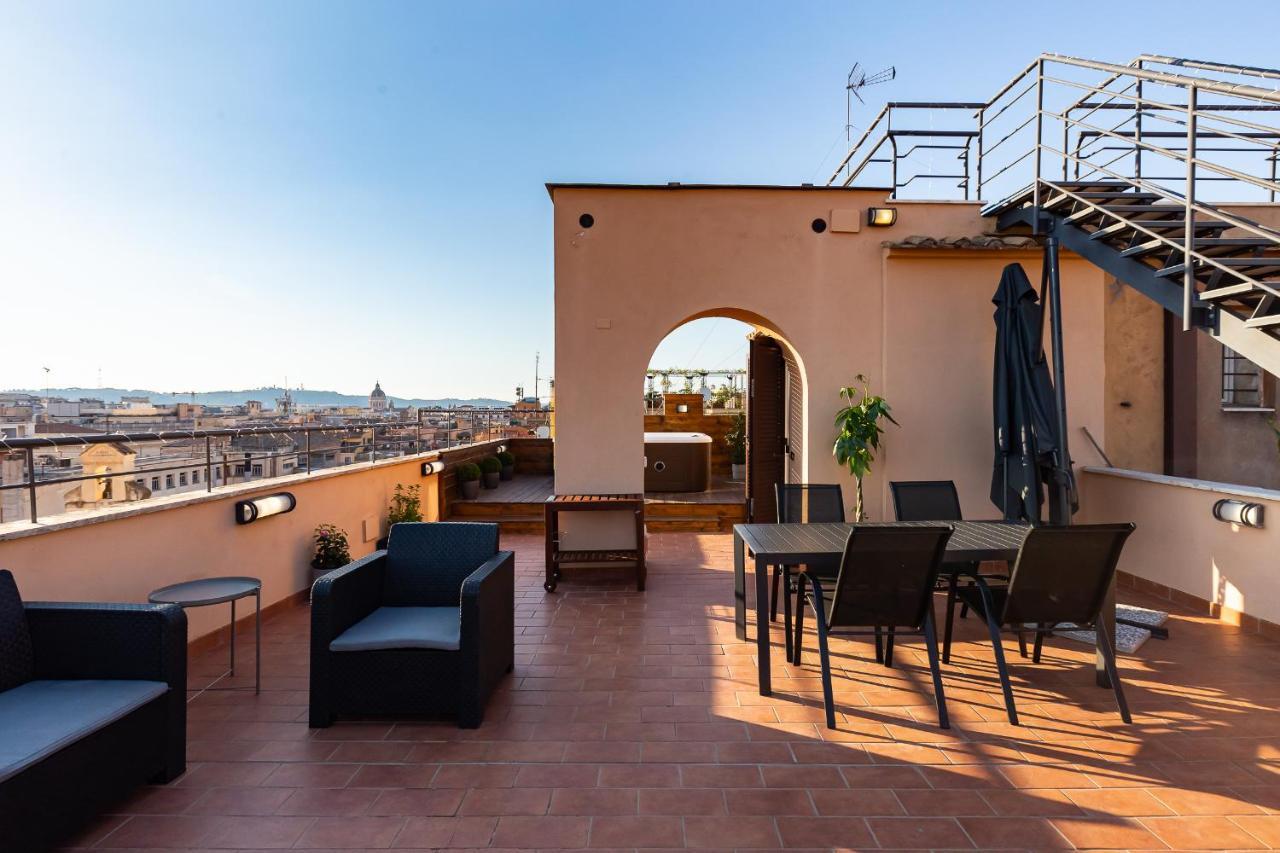 ホテル Vivilo Roma Trevi - Luxury Experience - Private Jacuzzi On Terrace - Insane View エクステリア 写真