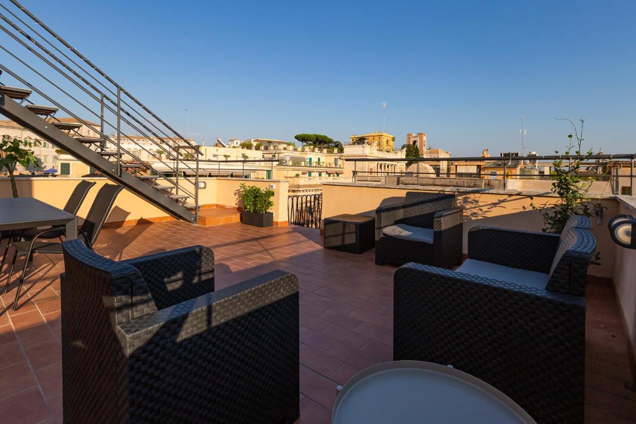 ホテル Vivilo Roma Trevi - Luxury Experience - Private Jacuzzi On Terrace - Insane View エクステリア 写真