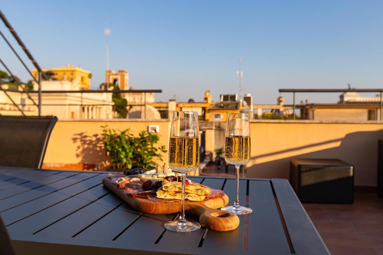 ホテル Vivilo Roma Trevi - Luxury Experience - Private Jacuzzi On Terrace - Insane View エクステリア 写真