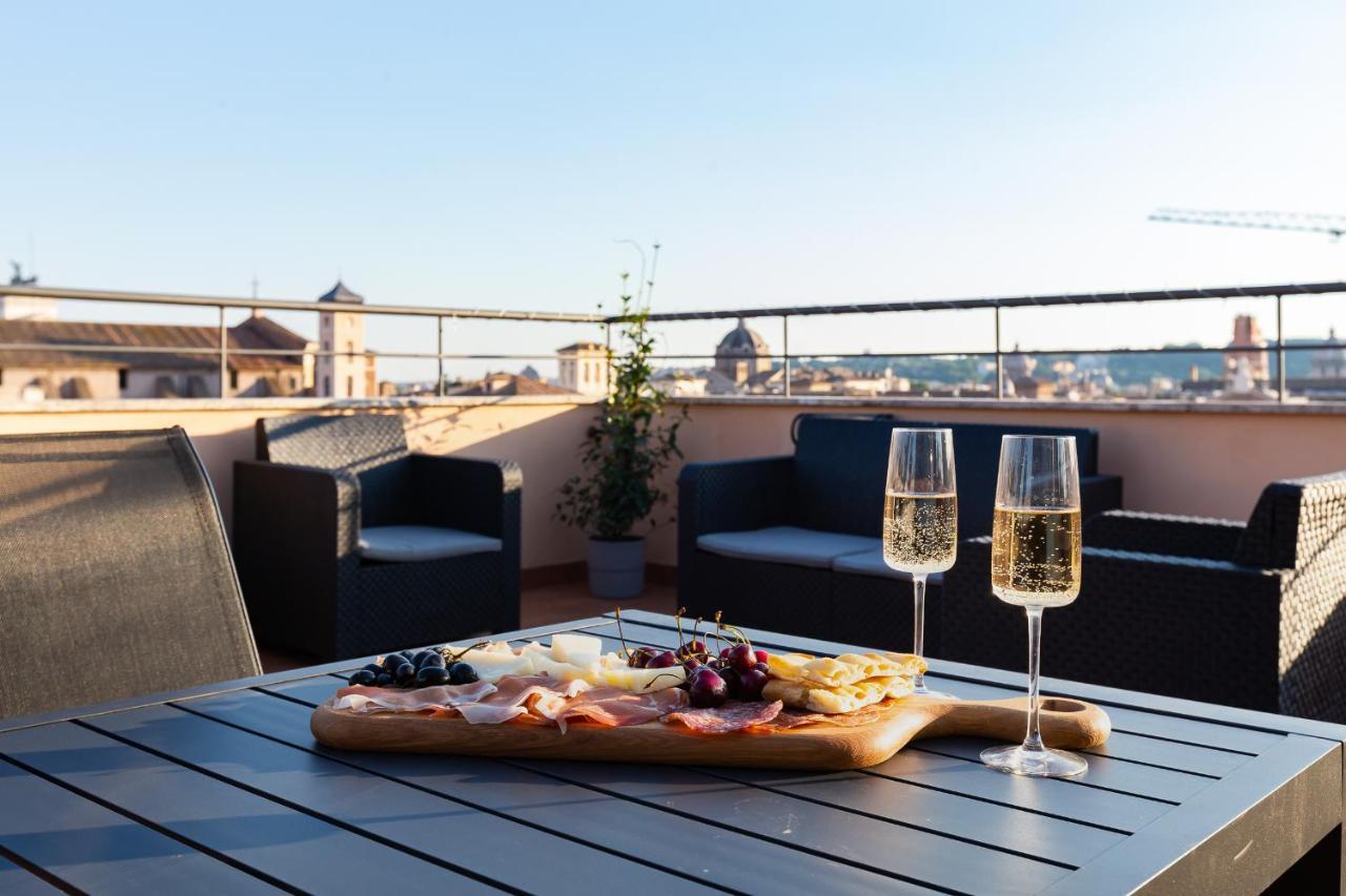 ホテル Vivilo Roma Trevi - Luxury Experience - Private Jacuzzi On Terrace - Insane View エクステリア 写真