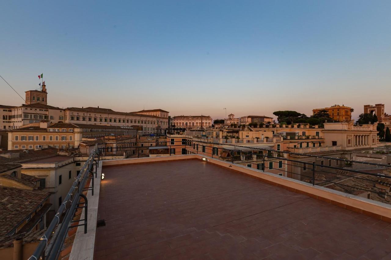 ホテル Vivilo Roma Trevi - Luxury Experience - Private Jacuzzi On Terrace - Insane View エクステリア 写真