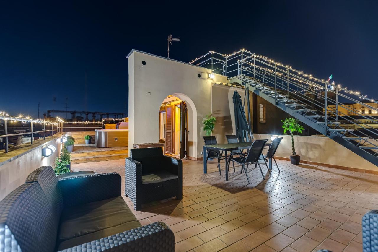 ホテル Vivilo Roma Trevi - Luxury Experience - Private Jacuzzi On Terrace - Insane View エクステリア 写真