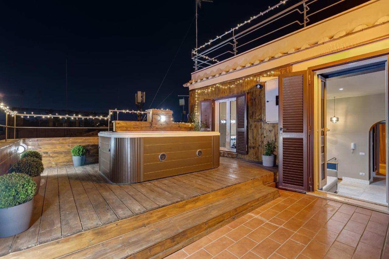 ホテル Vivilo Roma Trevi - Luxury Experience - Private Jacuzzi On Terrace - Insane View エクステリア 写真