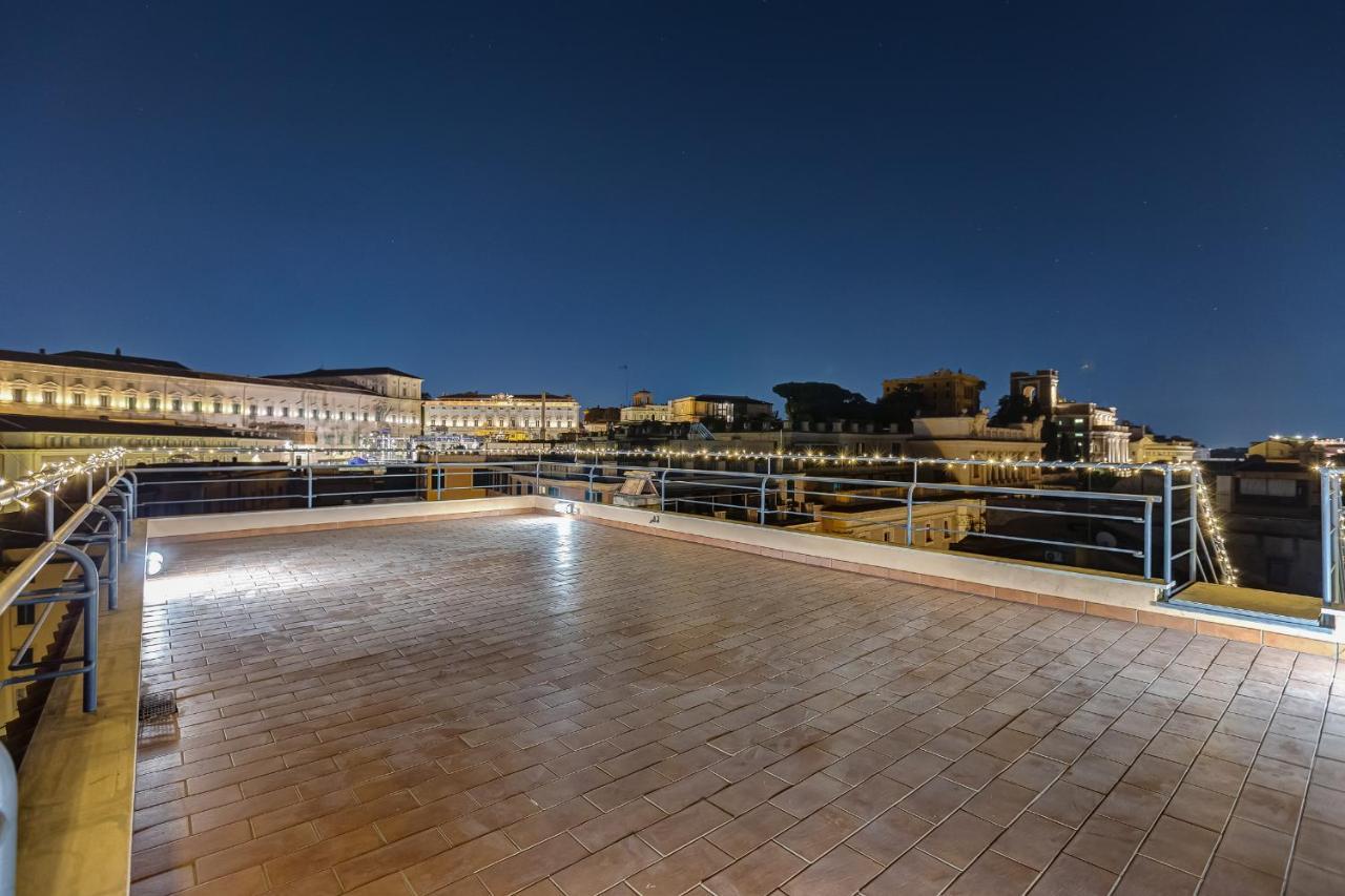 ホテル Vivilo Roma Trevi - Luxury Experience - Private Jacuzzi On Terrace - Insane View エクステリア 写真